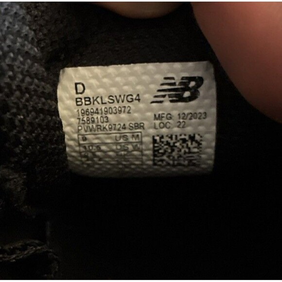 New Balance Kawhi IV Black Gold Men Size 9 Basketball Shoes BBKLSWG4 - Picture 7 of 7